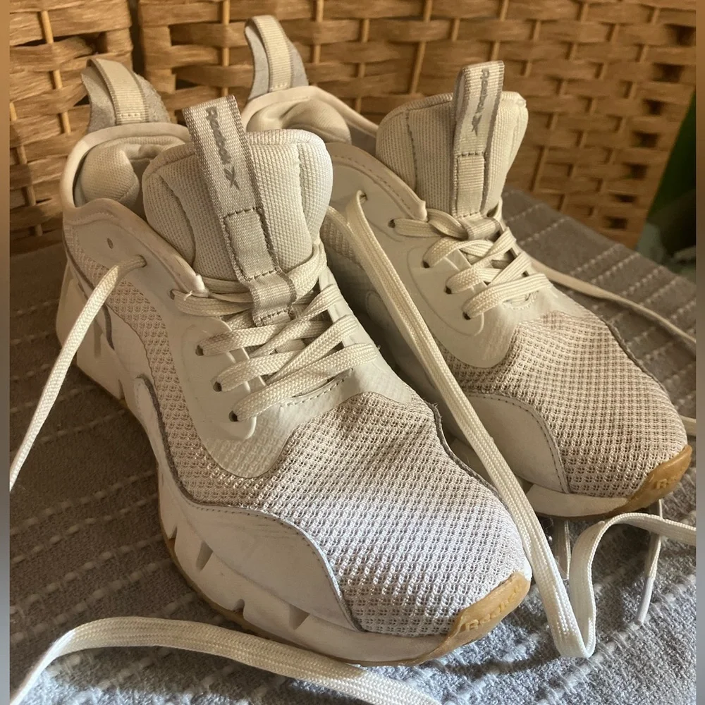 Reebok Zig Dynamica w/ Ortholite - Picture 1 of 8